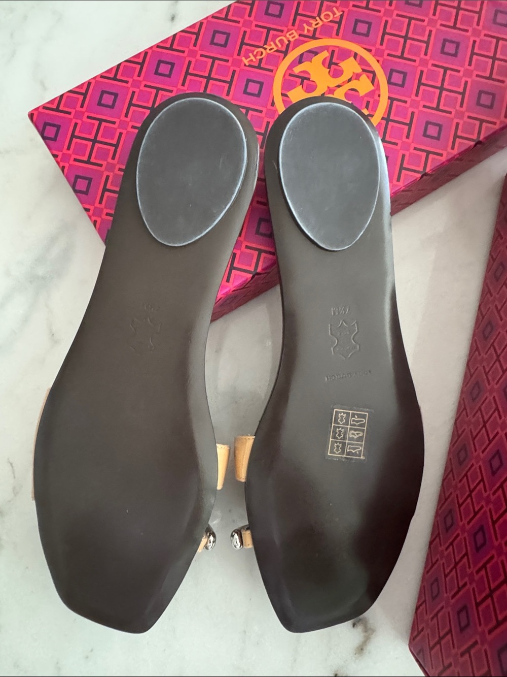 💚💚Tory Burch Pierced Slide Sandals in Cantucci/Silver - Picture 2 of 3